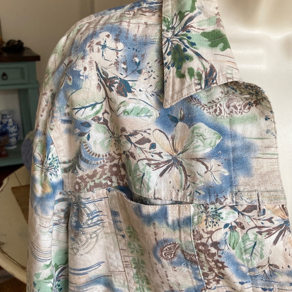 Christopher & Banks Floral Jacket (M) - Picture 4 of 9
